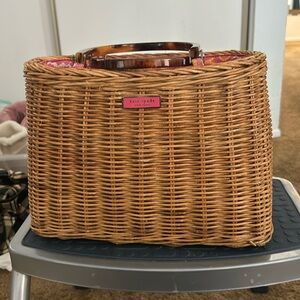 Wicker material Kate Spade bag. Lightly used.